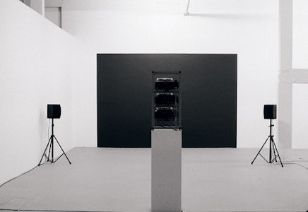 Installation view, Roomade, Brussels, 2004 © photo Ana Torfs